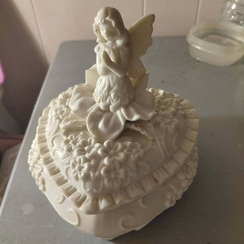 Cream Angelic Trinket Box 7x7